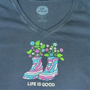 Life is Good short‎ sleeve Vneck Blue Graphic Tee gardening boots size medium